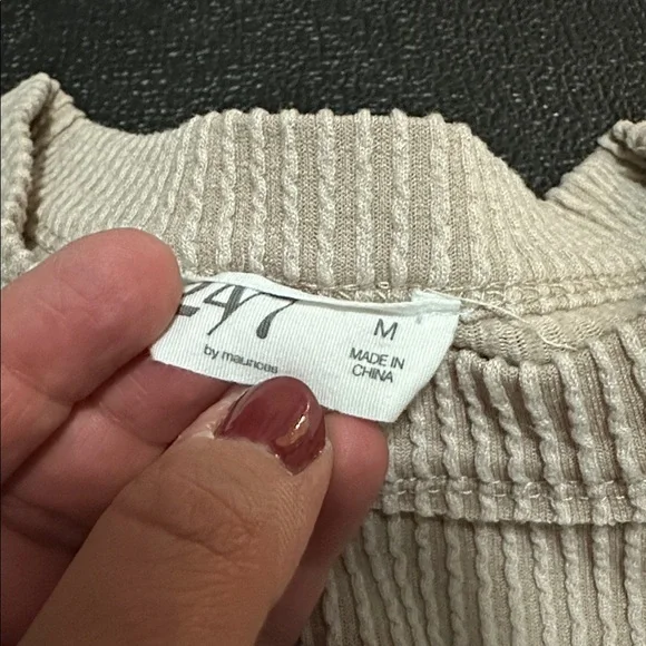 Maurice’s 24/7 Sleeveless Ribbed Knit Top in Beige size medium - Picture 2 of 8